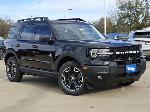 New 2025 Ford Bronco Sport Outer Banks image 2