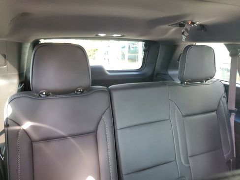 Used 2022 GMC Yukon XL Denali w/ Advanced Technology Package image 25