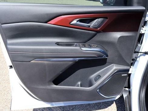 New 2026 Chevrolet Traverse Z71 w/ Enhanced Driving Package AWD/4WD image 19
