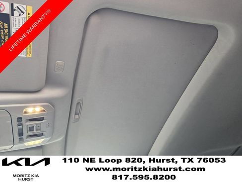 Used 2022 Toyota Highlander XLE FWD image 20
