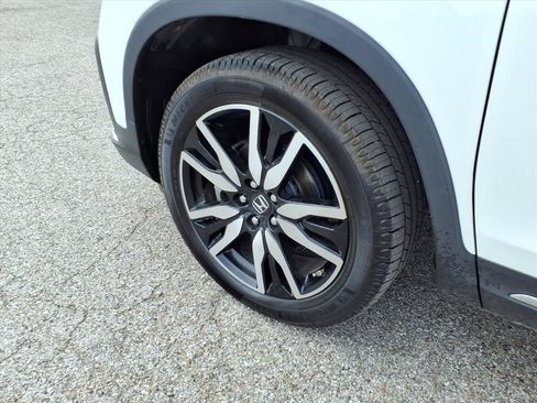 Used 2022 Honda Pilot Touring image 9