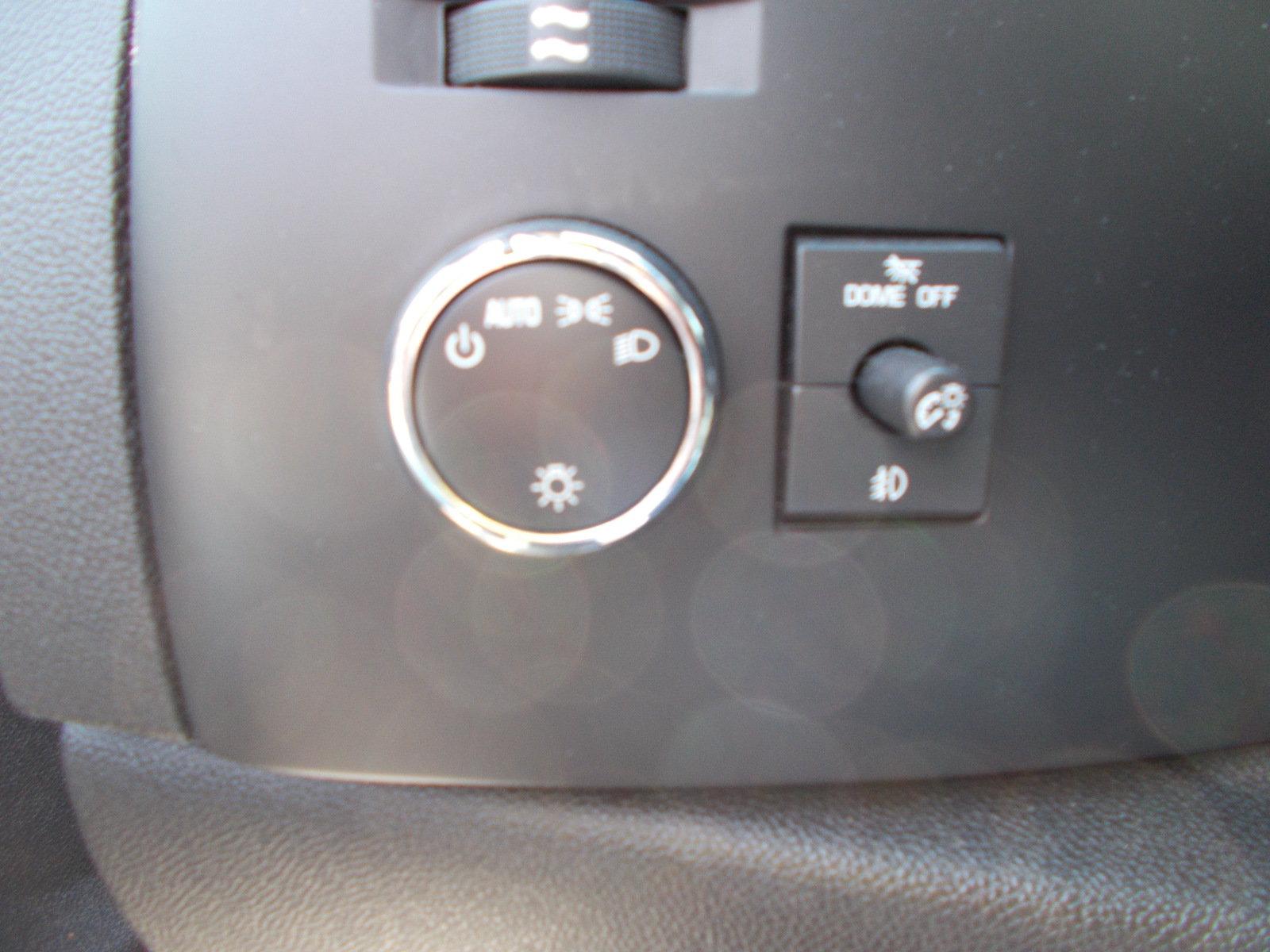 Used 2008 GMC Sierra 1500 SLE w/ Power Pack Plus AWD/4WD image 14