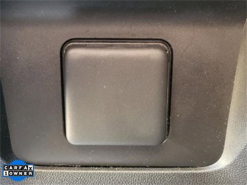 Used 2021 Chevrolet Suburban High Country image 17