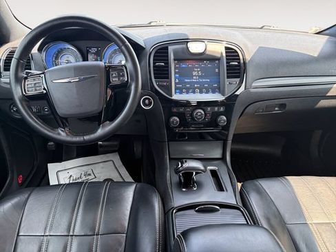 Used 2014 Chrysler 300 S RWD image 10