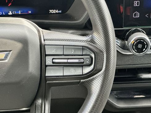 Used 2024 Chevrolet Colorado W/T image 21