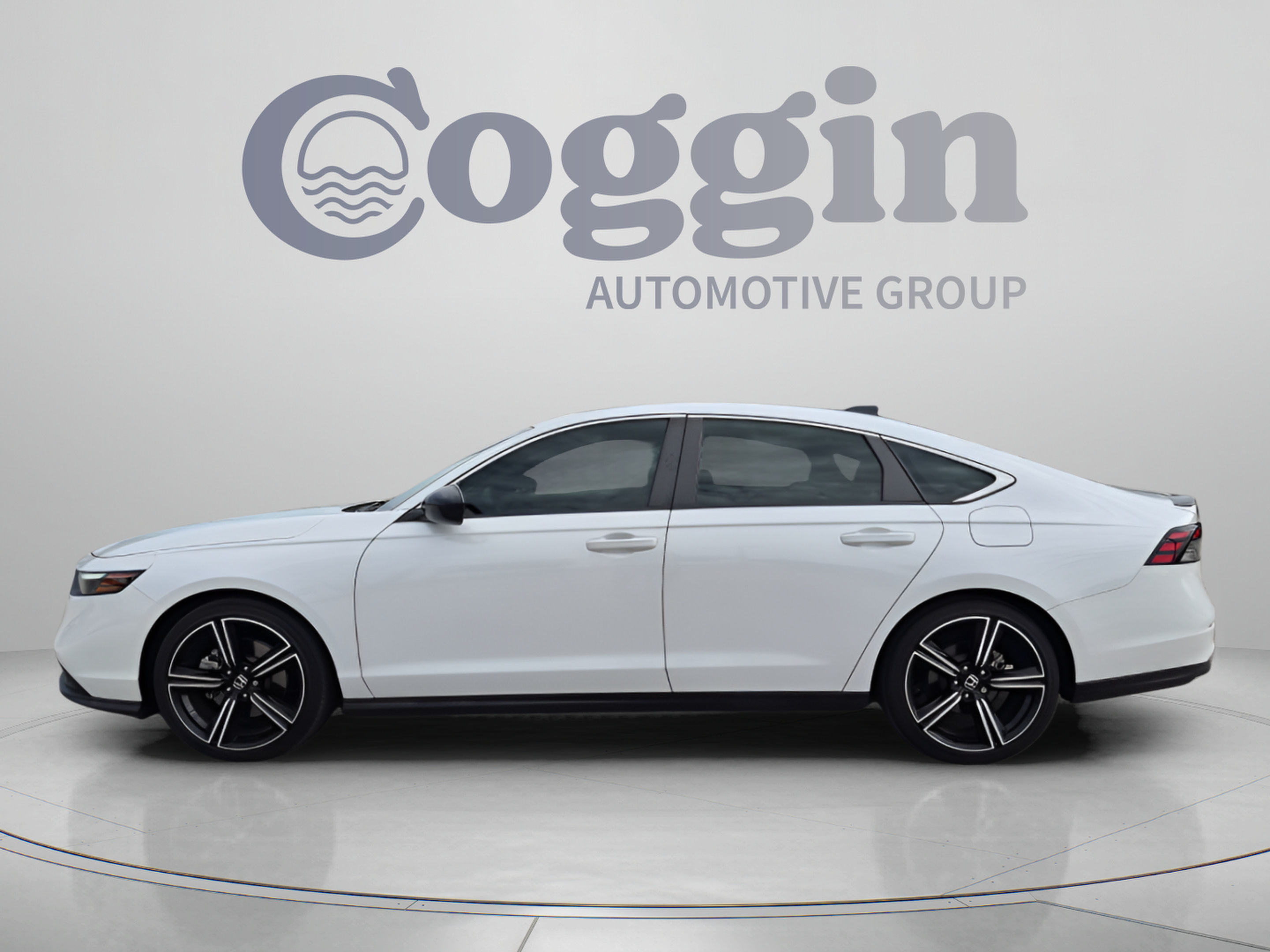Used 2024 Honda Accord Sport image 3