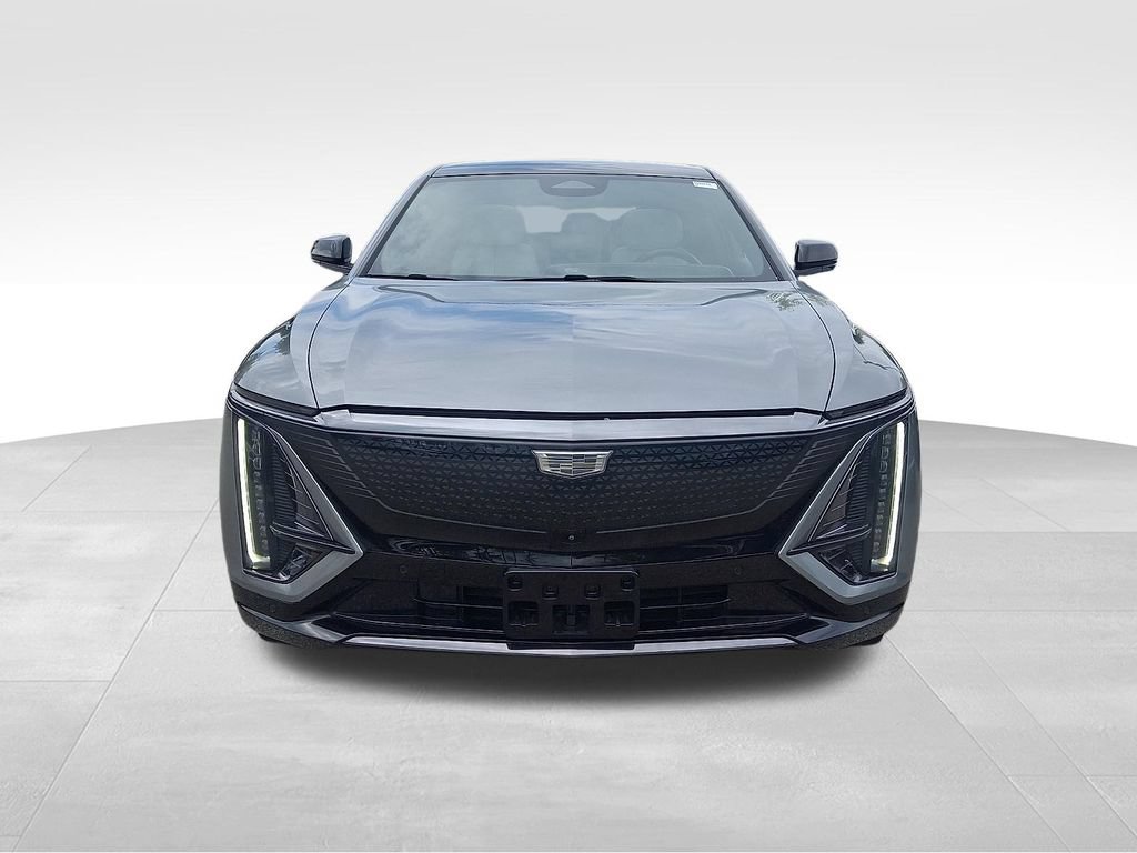 Used 2024 Cadillac Lyriq Sport AWD/4WD image 2