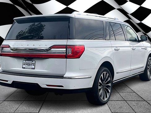 Used 2021 Lincoln Navigator L Reserve w/ Luxury Package image 2