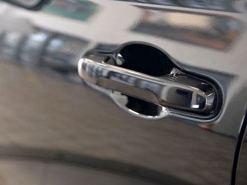 Used 2023 Honda Pilot EX-L image 13