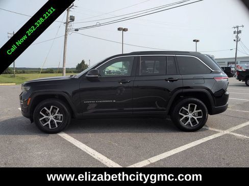 Used 2024 Jeep Grand Cherokee Limited w/ Trailer Tow Package AWD/4WD image 5