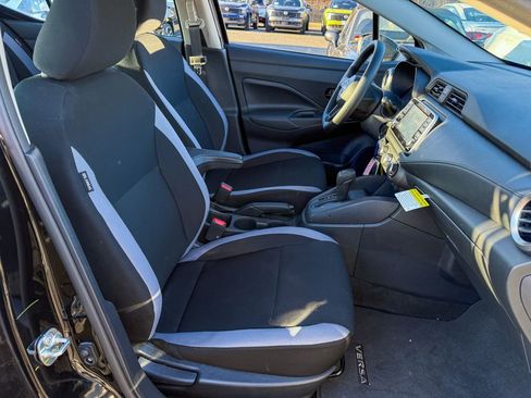 Certified 2025 Nissan Versa S w/ Trunk Package image 9