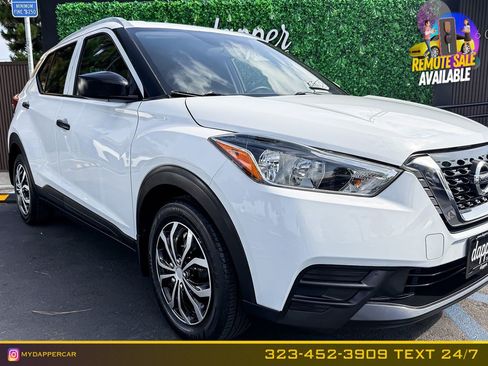 Used 2019 Nissan Kicks S FWD image 4