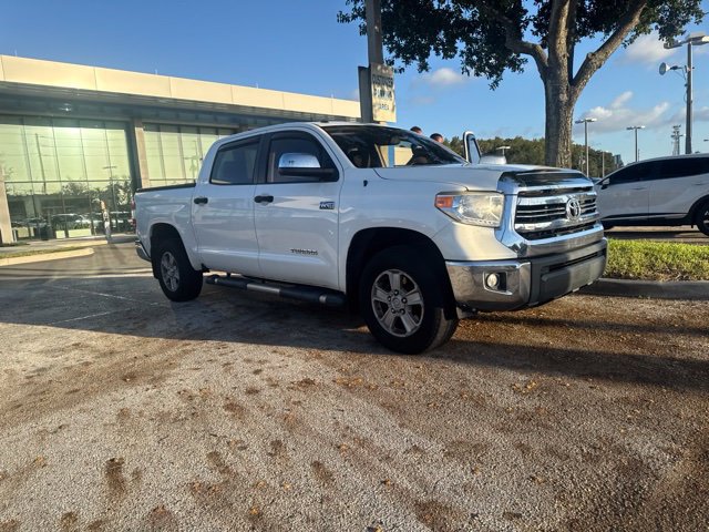 Used 2016 Toyota Tundra SR5 w/ SR5 Upgrade Package AWD/4WD image 2