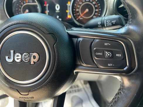 Used 2022 Jeep Gladiator Sport AWD/4WD image 24