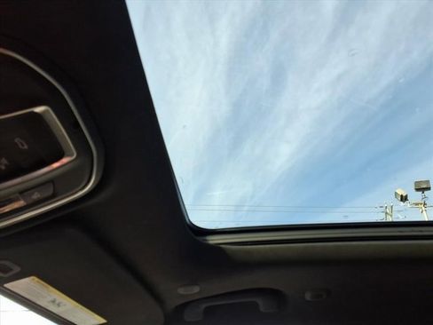 New 2025 Jeep Grand Cherokee Summit image 13