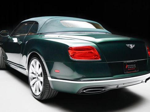 Used 2017 Bentley Continental GT image 38