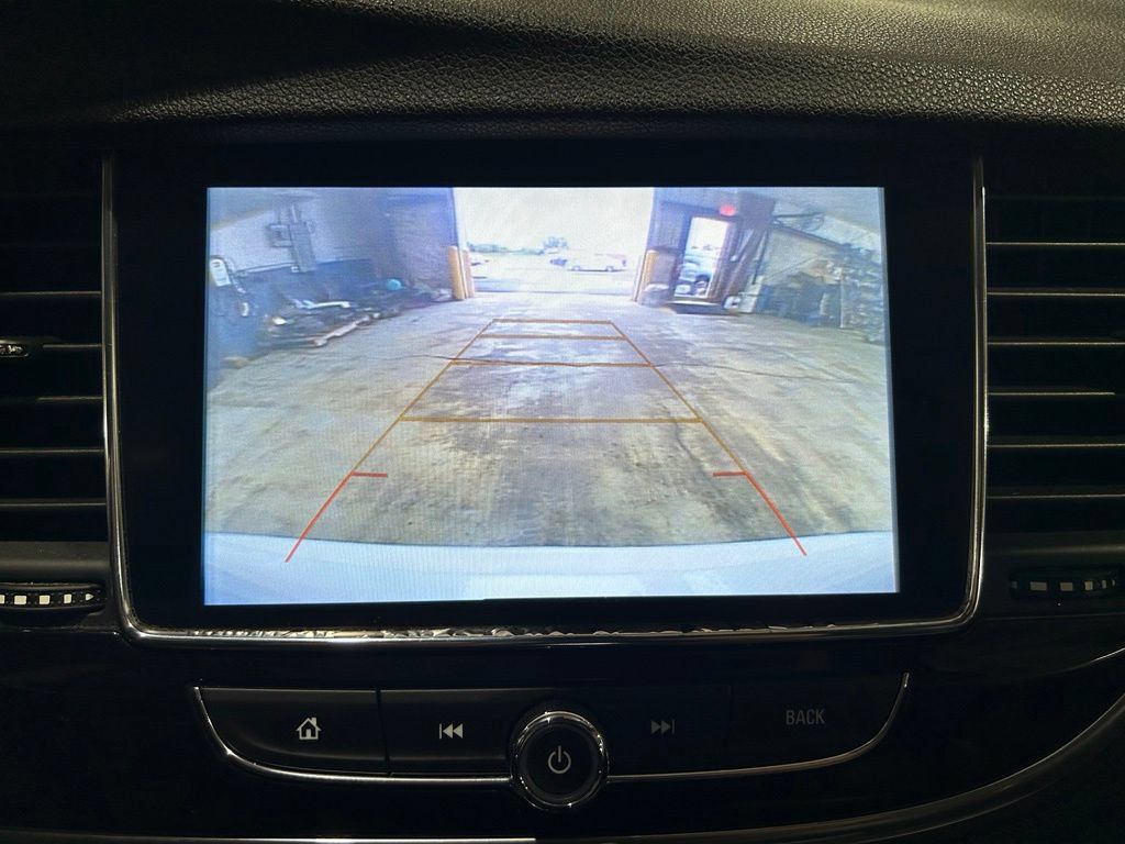 Used 2020 Buick Encore Essence AWD/4WD image 26