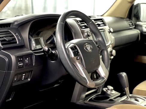 Used 2017 Toyota 4Runner SR5 image 16