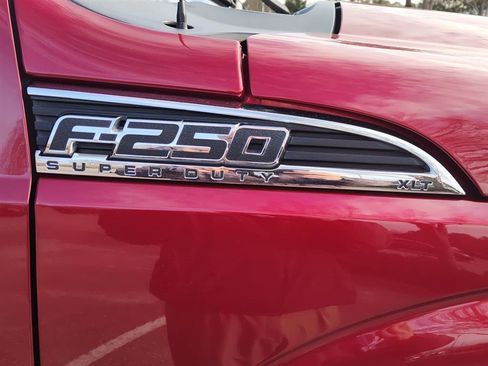 Used 2016 Ford F250 XLT w/ XLT Value Package image 5