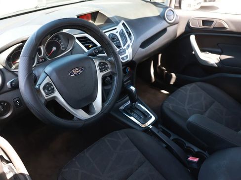 Used 2013 Ford Fiesta SE image 13
