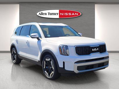 Used 2024 Kia Telluride EX w/ EX Captain's Chair Package
