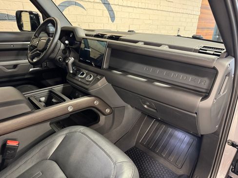 Used 2024 Land Rover Defender 110 X AWD/4WD image 51