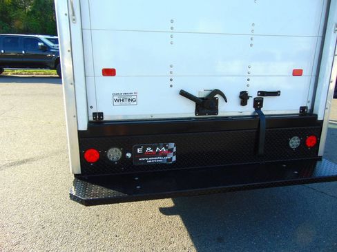 Used 2022 GMC Savana 3500 w/ Power Convenience Package image 27