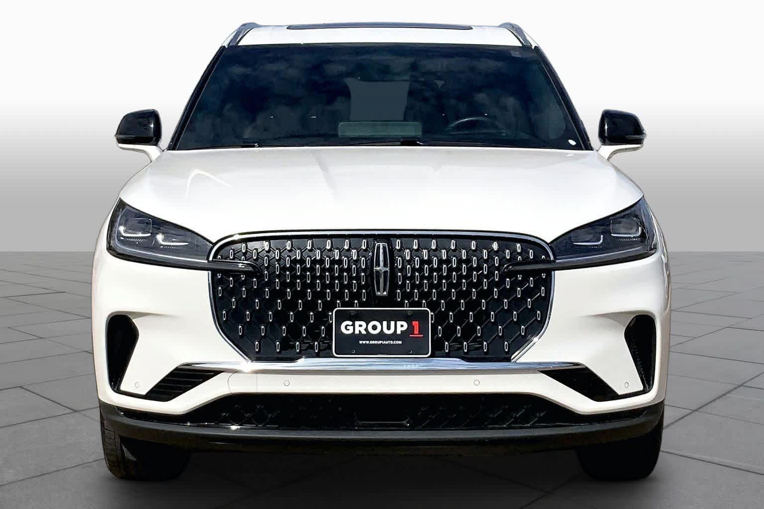 Certified 2025 Lincoln Aviator Reserve w/ Equipment Group 201A AWD/4WD image 4