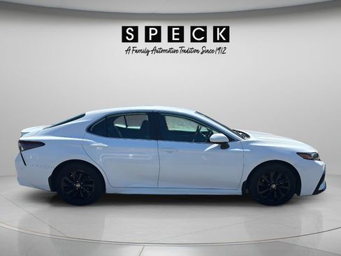 Used 2024 Toyota Camry SE FWD image 6