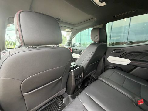 Used 2024 GMC Canyon AT4X AWD/4WD image 25