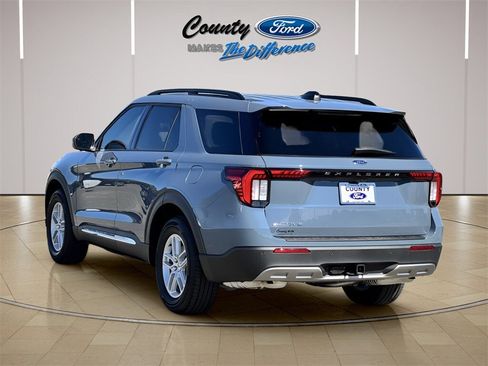 New 2025 Ford Explorer Active w/ Active Comfort Package image 23