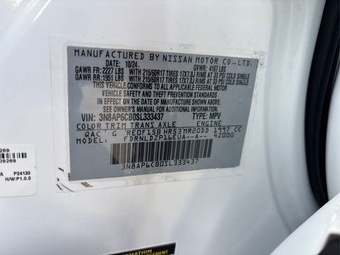 Used 2025 Nissan Kicks SV image 16