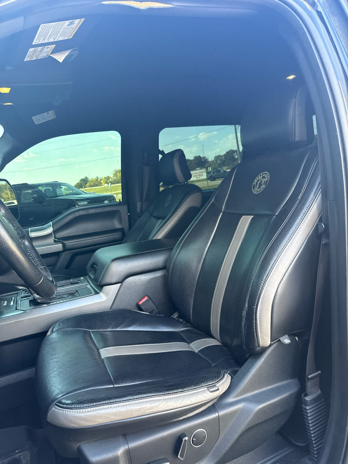 Used 2016 Ford F150 XLT w/ Equipment Group 302A Luxury AWD/4WD image 10