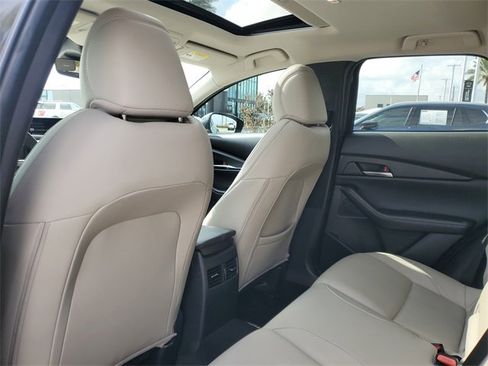 Certified 2024 MAZDA CX-30 AWD 2.5 S w/ Preferred Package image 10