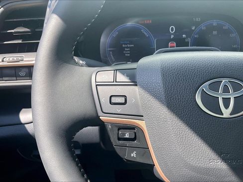 Used 2026 Toyota Crown Platinum image 23