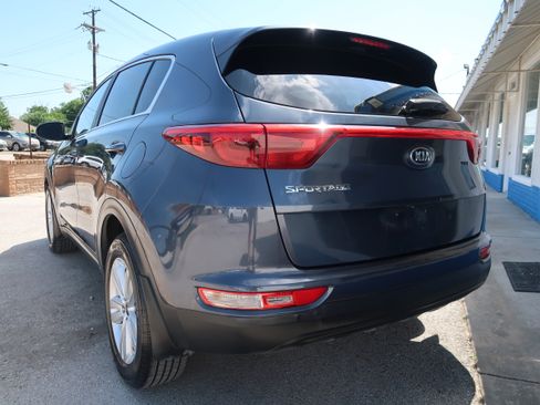 Used 2017 Kia Sportage LX AWD/4WD image 7