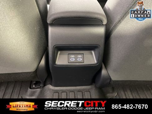 Used 2025 Toyota Corolla LE FWD image 26
