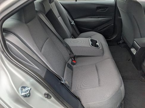 Used 2025 Toyota Corolla LE FWD image 5