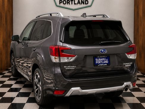 Used 2023 Subaru Forester Touring w/ Popular Package #2 AWD/4WD image 3