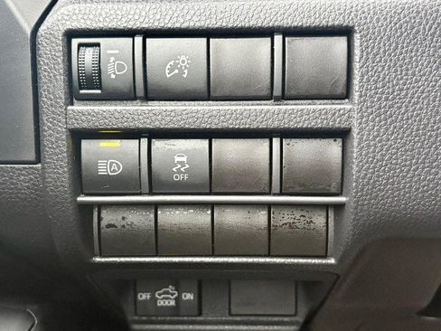 Used 2024 Toyota Tacoma SR image 17