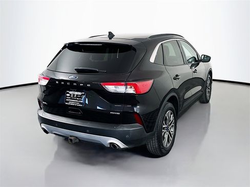 Used 2020 Ford Escape SEL image 7
