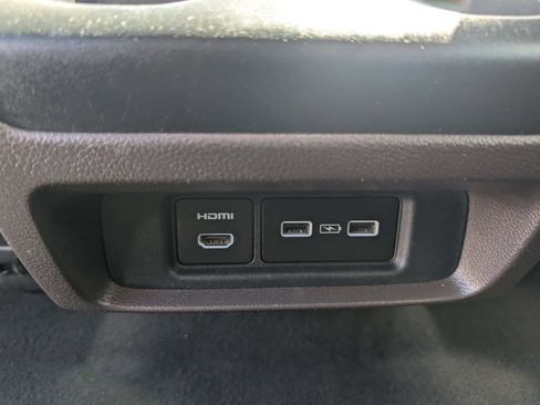 Used 2023 Honda Odyssey Touring image 17