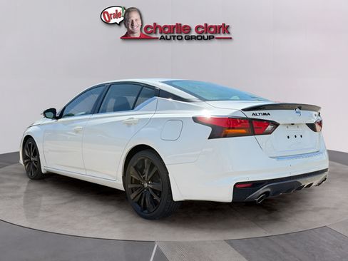 Certified 2022 Nissan Altima 2.5 SR w/ Midnight Edition Package FWD image 4