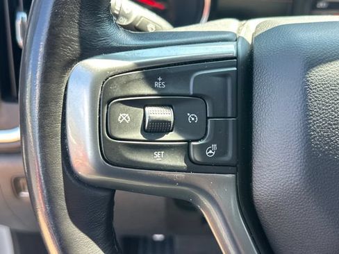 Used 2021 Chevrolet Silverado 1500 LT AWD/4WD image 16