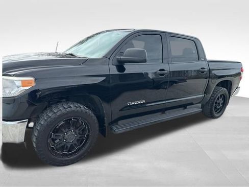 Used 2015 Toyota Tundra SR5 w/ SR5 Upgrade Package image 3