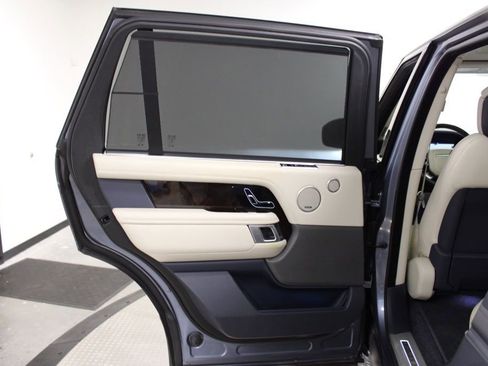 Used 2020 Land Rover Range Rover Long Wheelbase HSE image 30