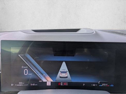 Used 2023 BMW X7 xDrive40i image 11