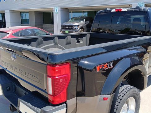 Used 2022 Ford F450 Lariat w/ Lariat Ultimate Package image 7