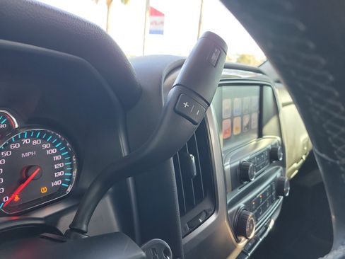 Used 2019 Chevrolet Silverado 1500 LT image 29