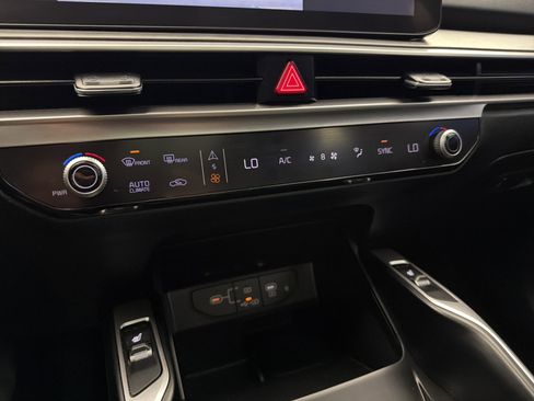 Used 2024 Kia Sorento X-Line EX image 21